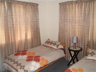 Serengeti Self Catering Units Gasthuis 3*